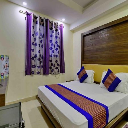 Hotel International Neelam Near New Delhi Railway Station Buitenkant foto