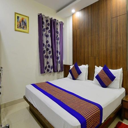 Hotel International Neelam Near New Delhi Railway Station Buitenkant foto