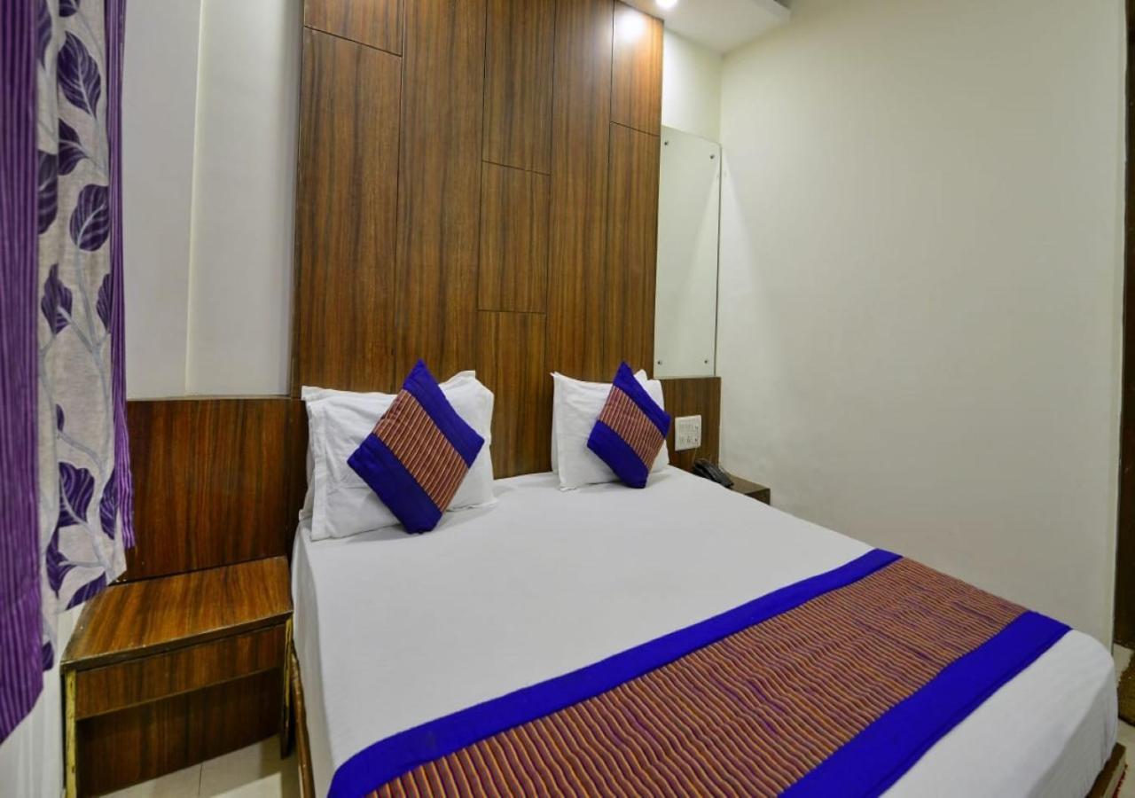 Hotel International Neelam Near New Delhi Railway Station Buitenkant foto