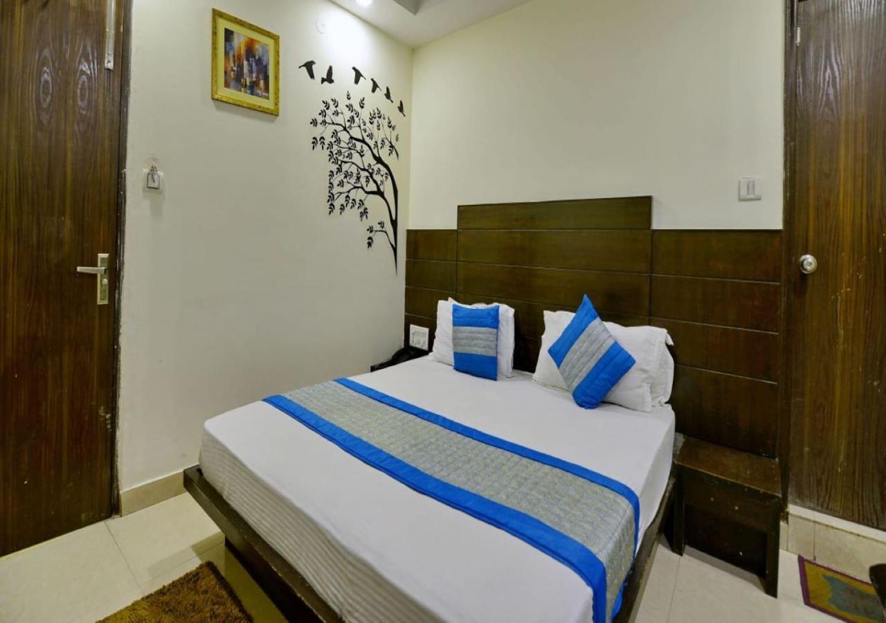 Hotel International Neelam Near New Delhi Railway Station Buitenkant foto