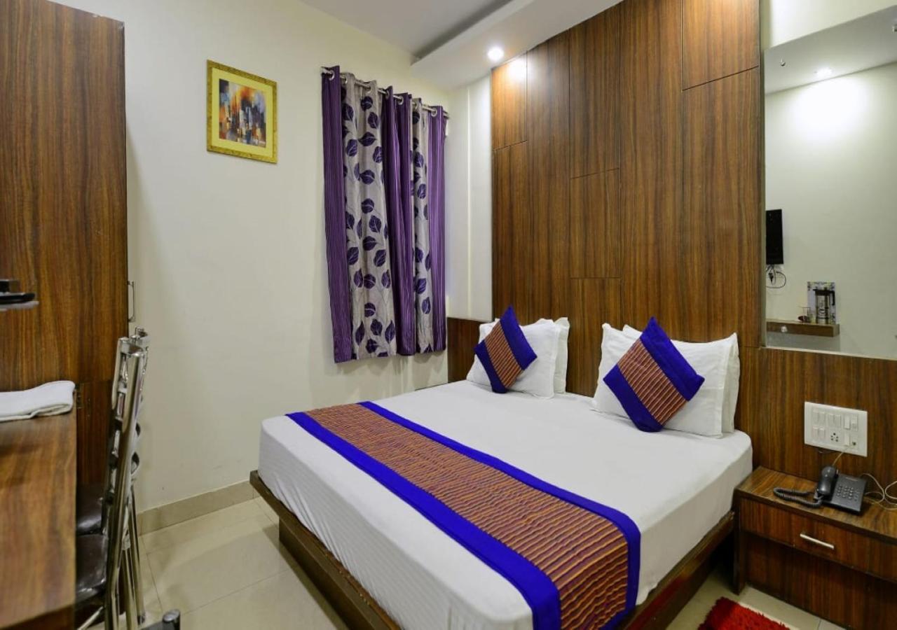 Hotel International Neelam Near New Delhi Railway Station Buitenkant foto