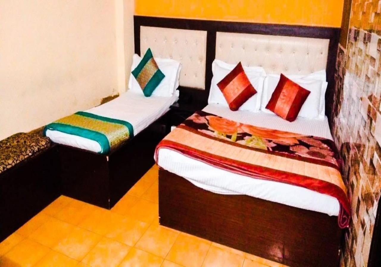 Hotel International Neelam Near New Delhi Railway Station Buitenkant foto