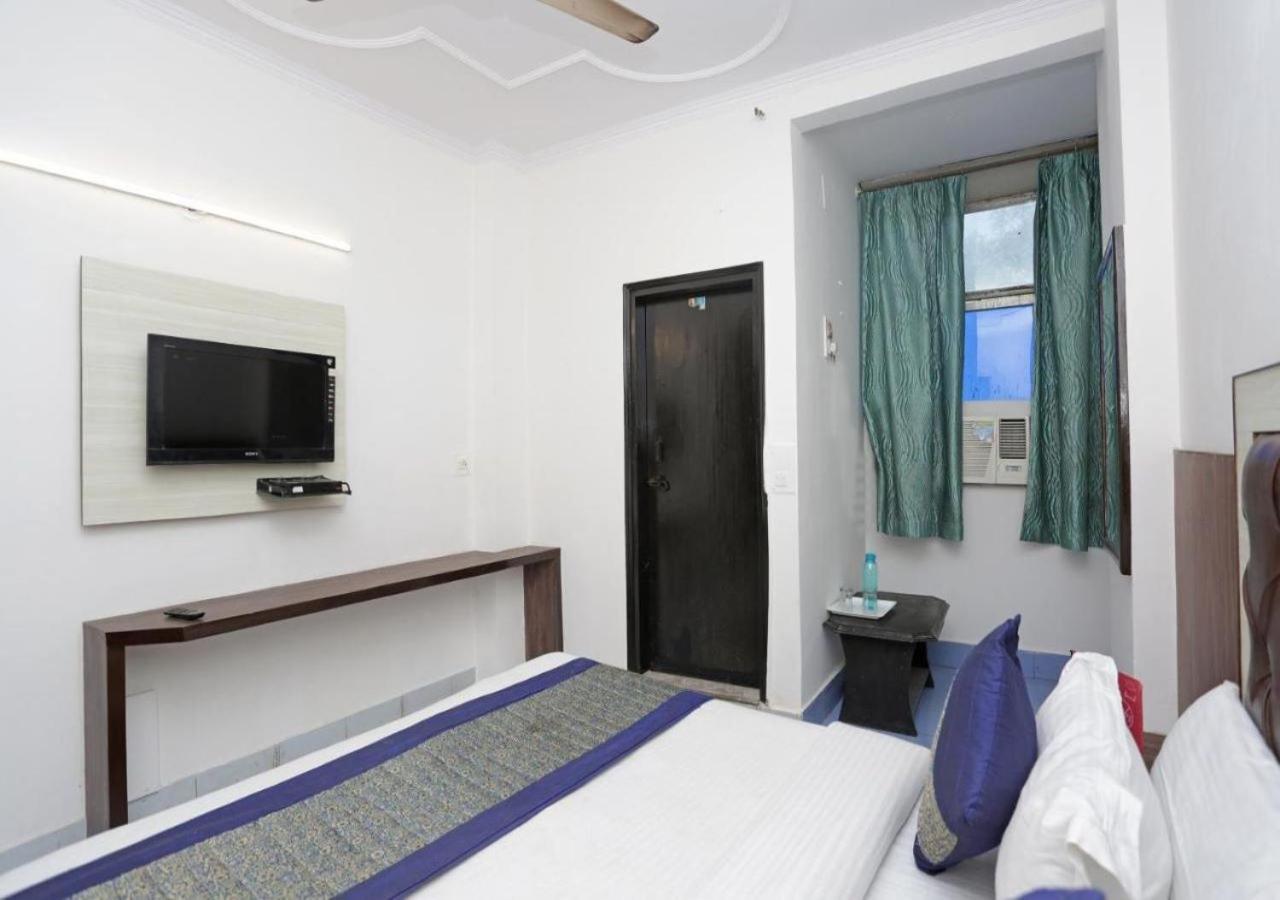 Hotel International Neelam Near New Delhi Railway Station Buitenkant foto