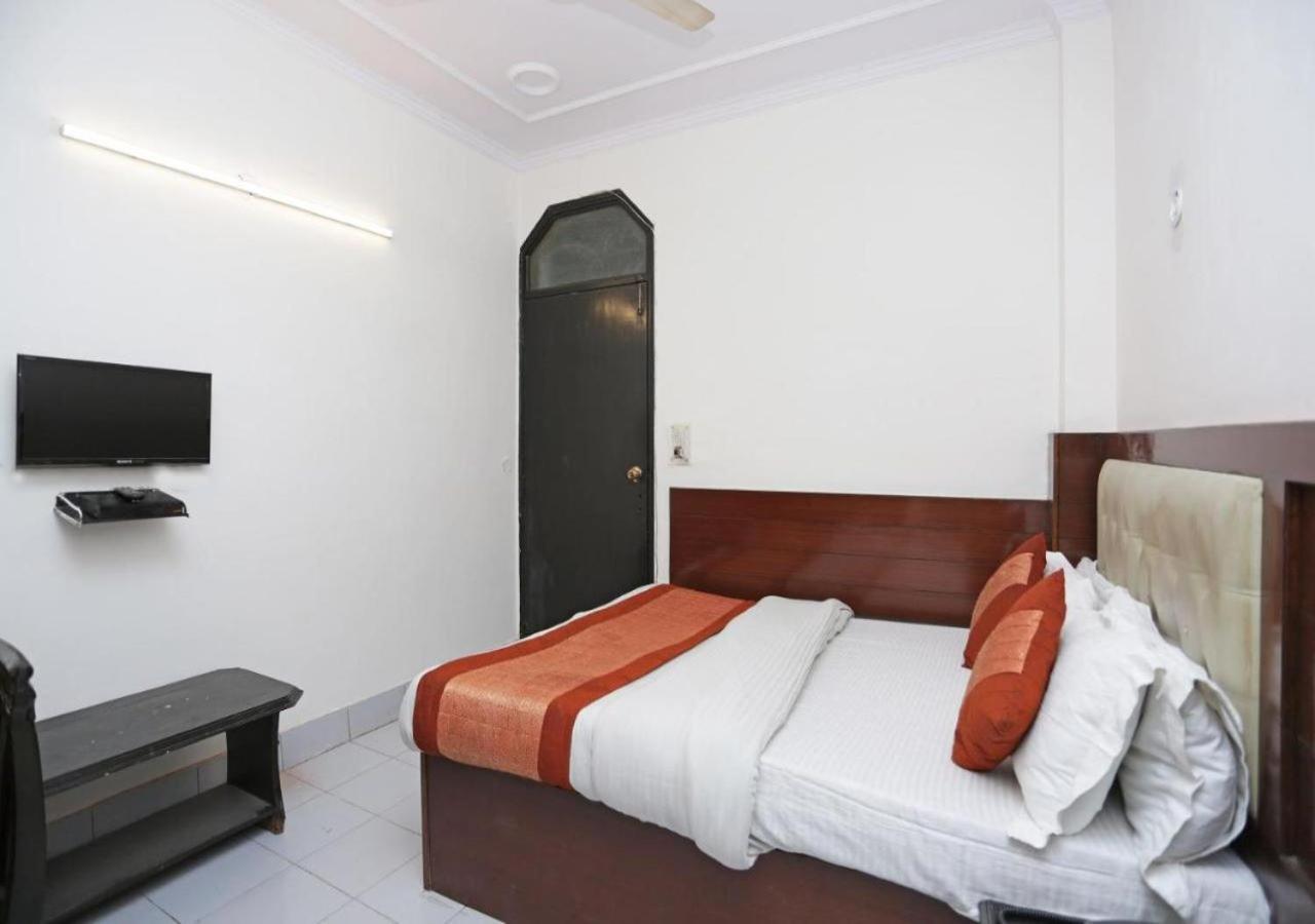 Hotel International Neelam Near New Delhi Railway Station Buitenkant foto